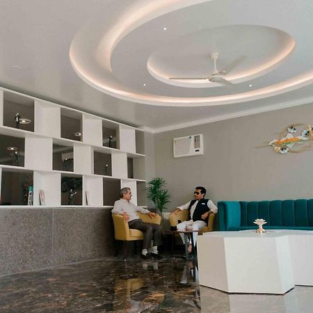Hotel Grand Lotus Dimāpur Kültér fotó