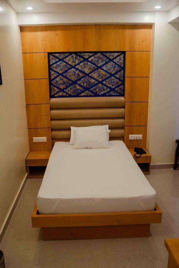 Hotel Grand Lotus Dimāpur Kültér fotó