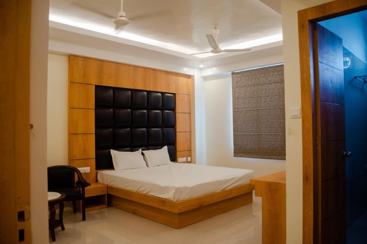 Hotel Grand Lotus Dimāpur Kültér fotó
